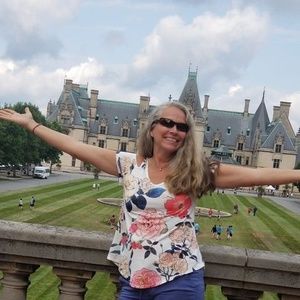 Meet your Posher, Nancy